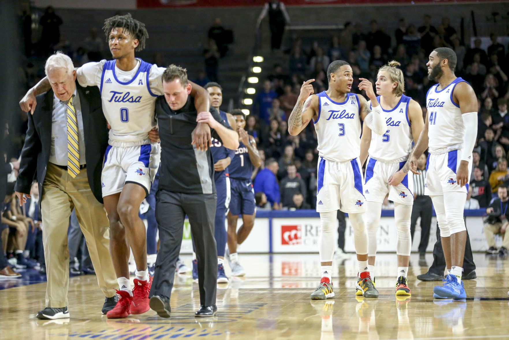 Tulsa Golden Hurricane vs Connecticut Huskies